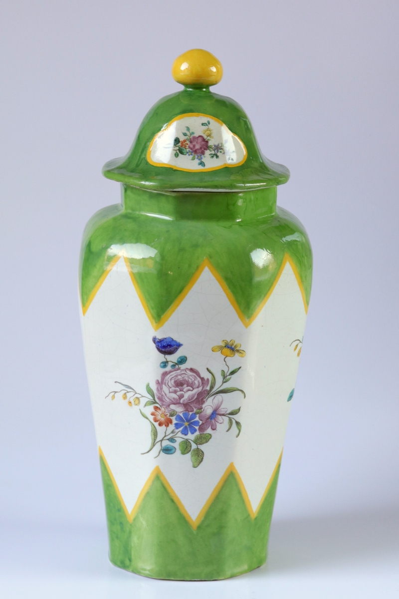 Röstrand Fayence Vase mit Stockholm Marke 18. Jh