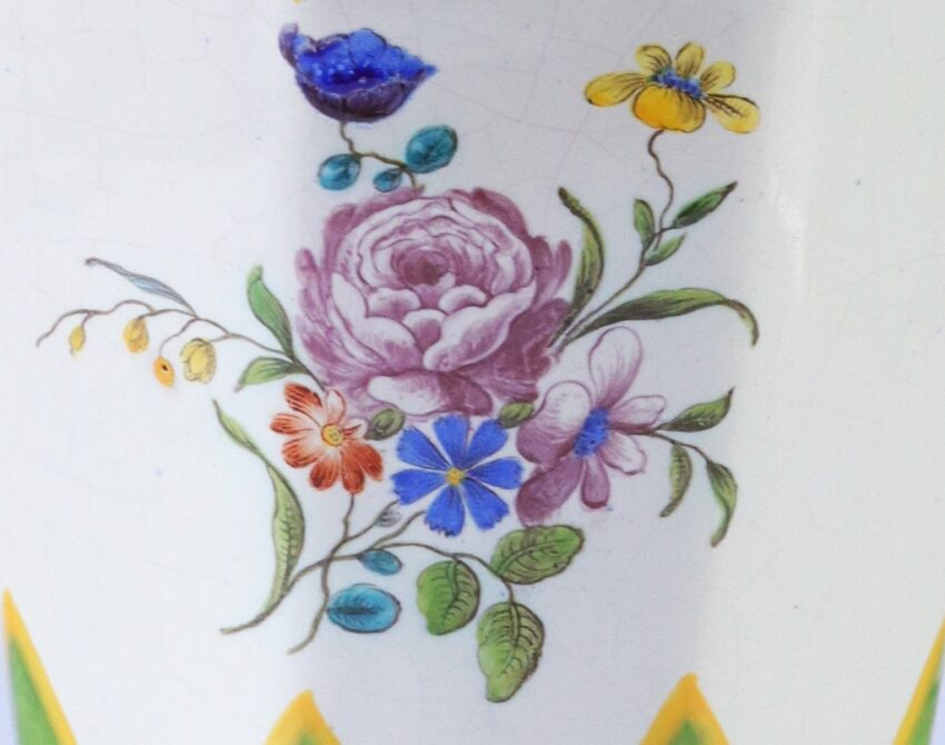 Fayence Rörstrand Muffelfarben Malerei Blumen um 1758